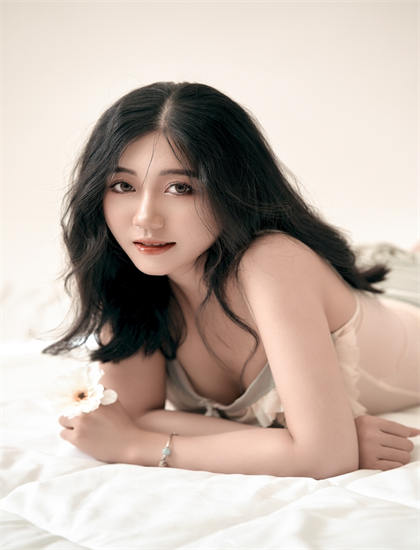 情事：妈妈朋友不同导演版本比较：艺术风格差异分析，卫视热播